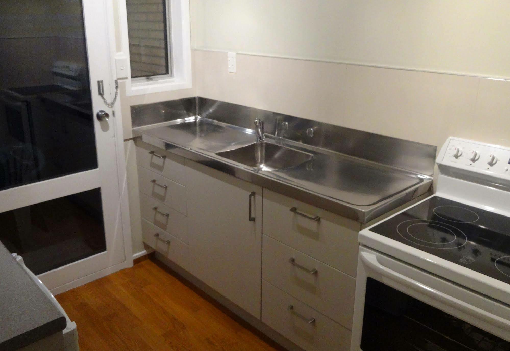 Aalton Motel Christchurch Bagian luar foto